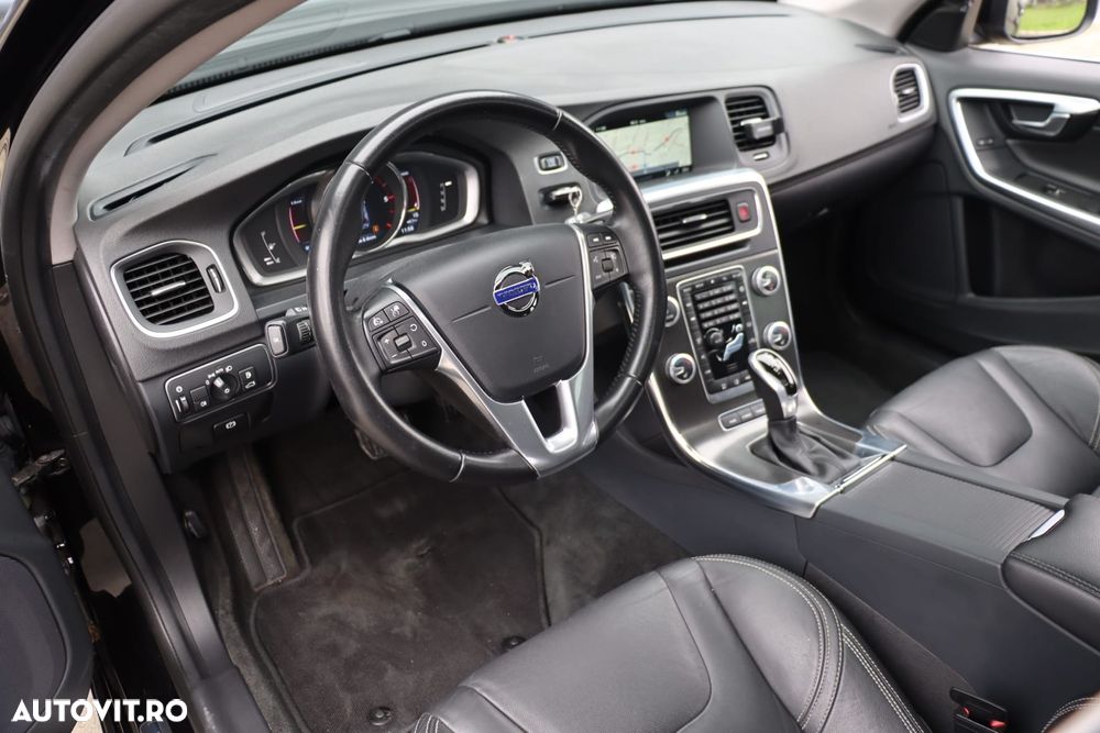Volvo V60 D6 Twin Engine Geartronic Summum - 12