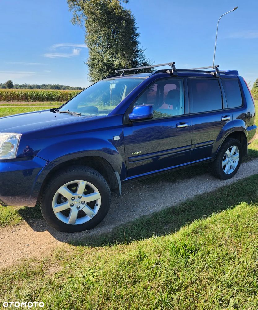 Nissan X-Trail 2.5 4x4 Elegance - 4