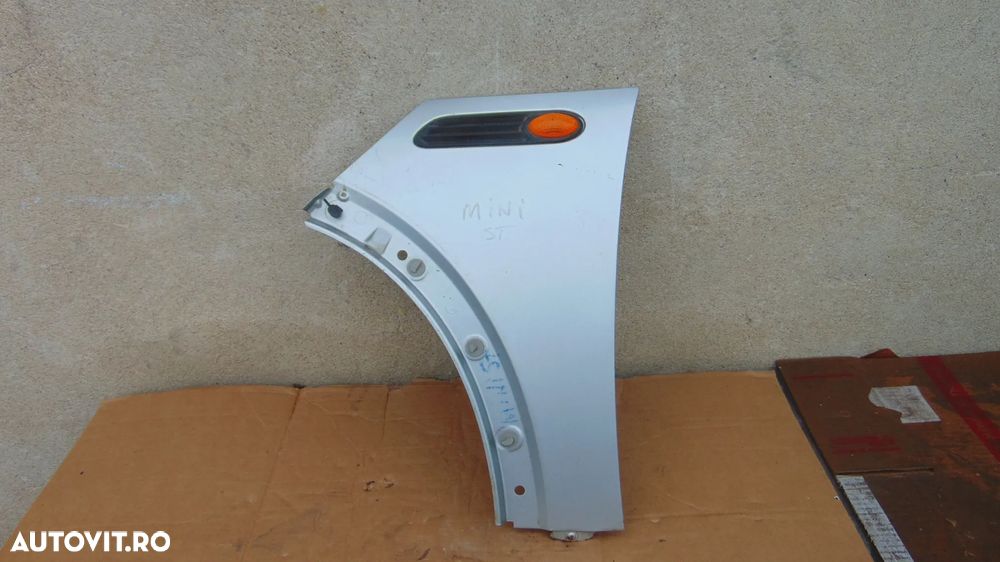 Aripa stanga fata Mini Cooper R50 an 2001-2006 motor 1.6 benzina - 1
