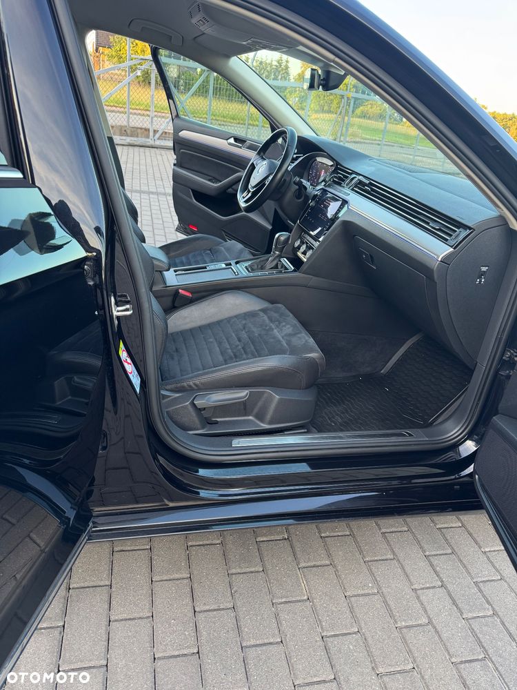 Volkswagen Passat 2.0 TDI SCR DSG Highline - 11