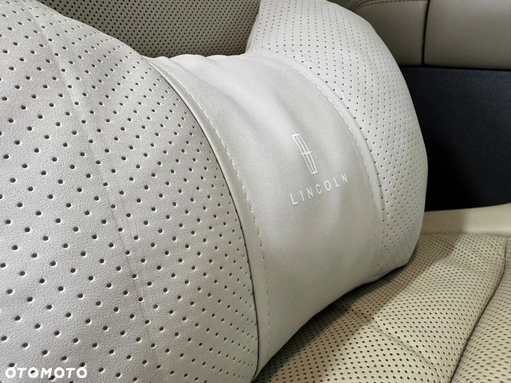 Lincoln Navigator - 15