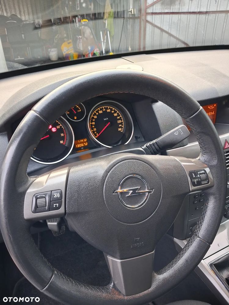 Opel Astra - 18