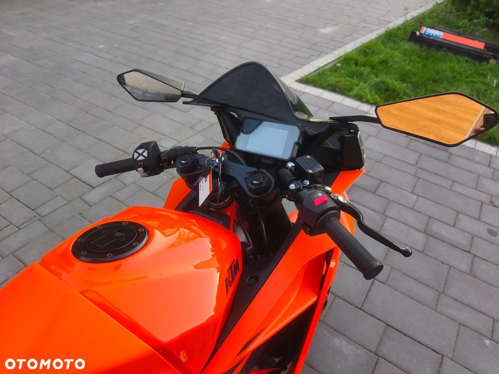 KTM RC 125 - 13