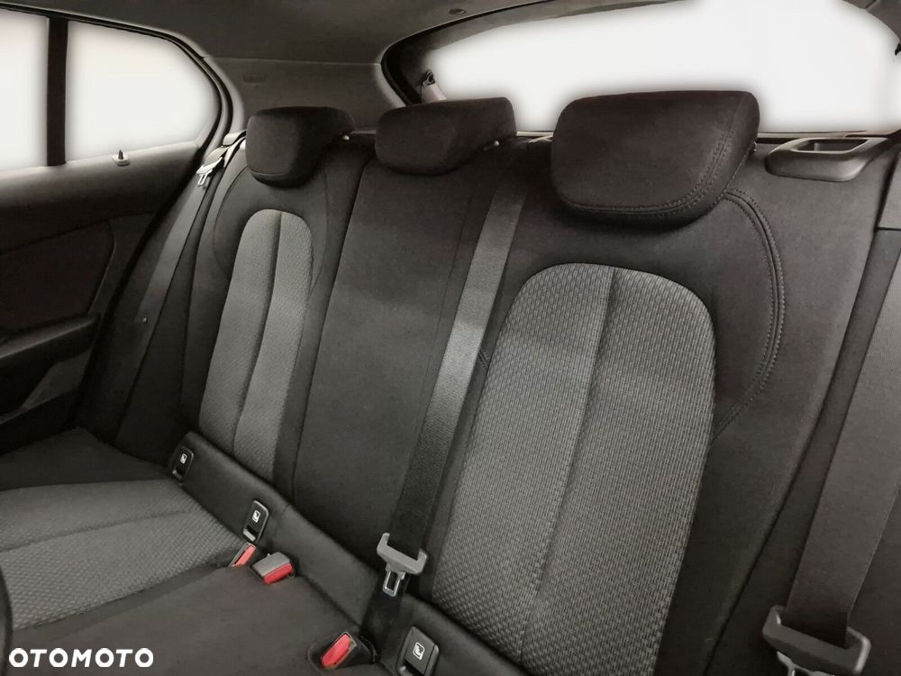 BMW Seria 1 118i Advantage - 17