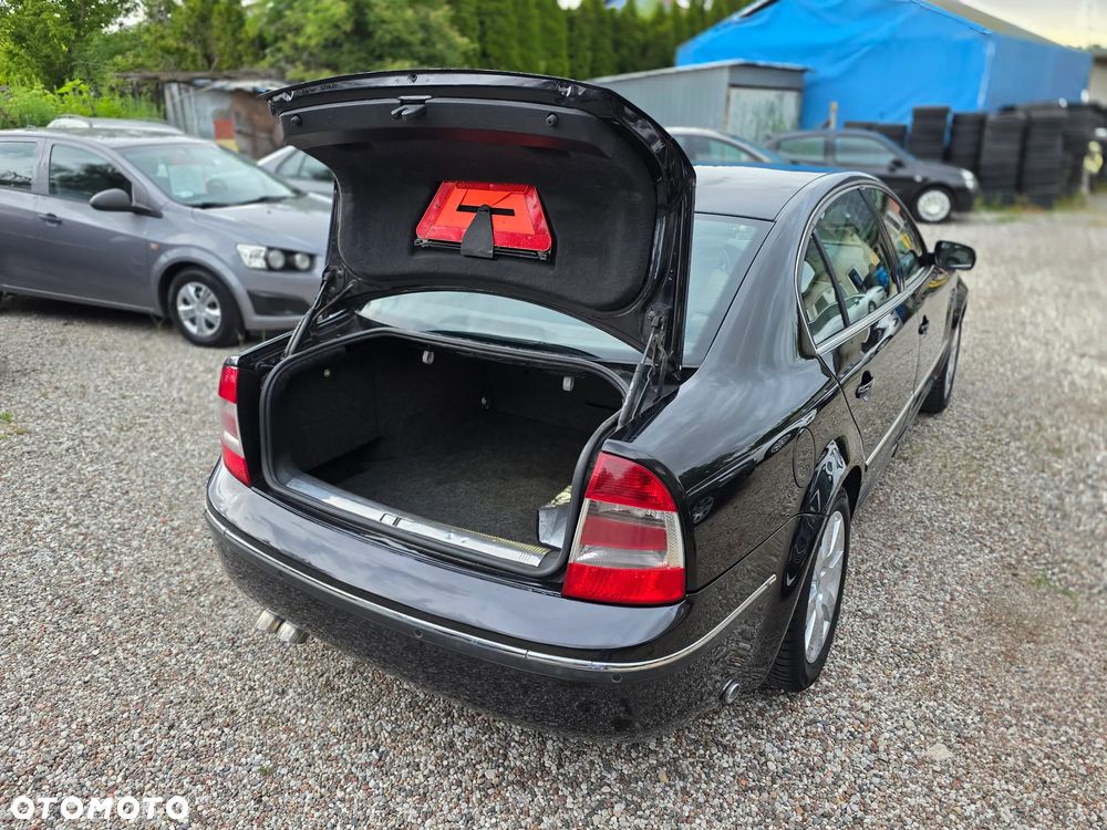 Skoda Superb 2.8 V6 Automatik Elegance - 8