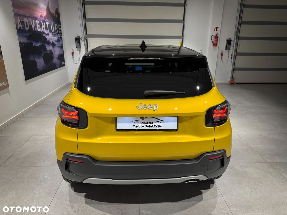 Jeep Avenger 1.2 T3 mHEV Summit FWD eDCT6 - 8