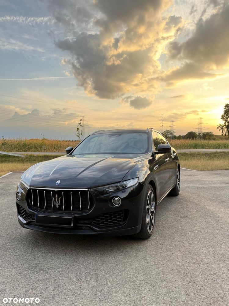 Maserati Levante S Q4 - 1