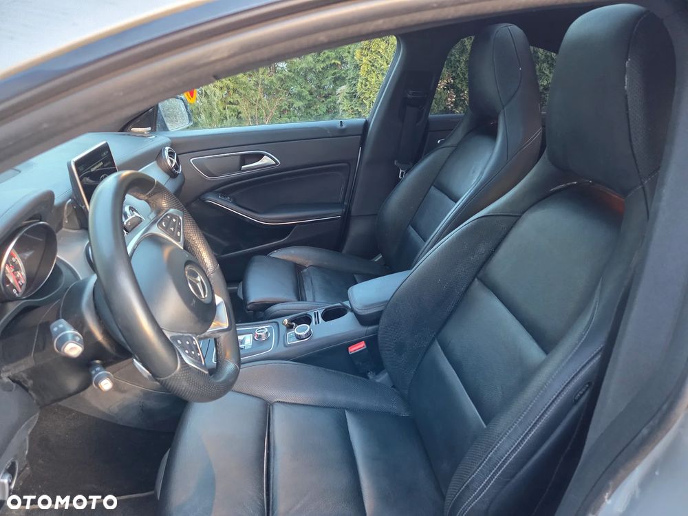 Mercedes-Benz CLA - 13