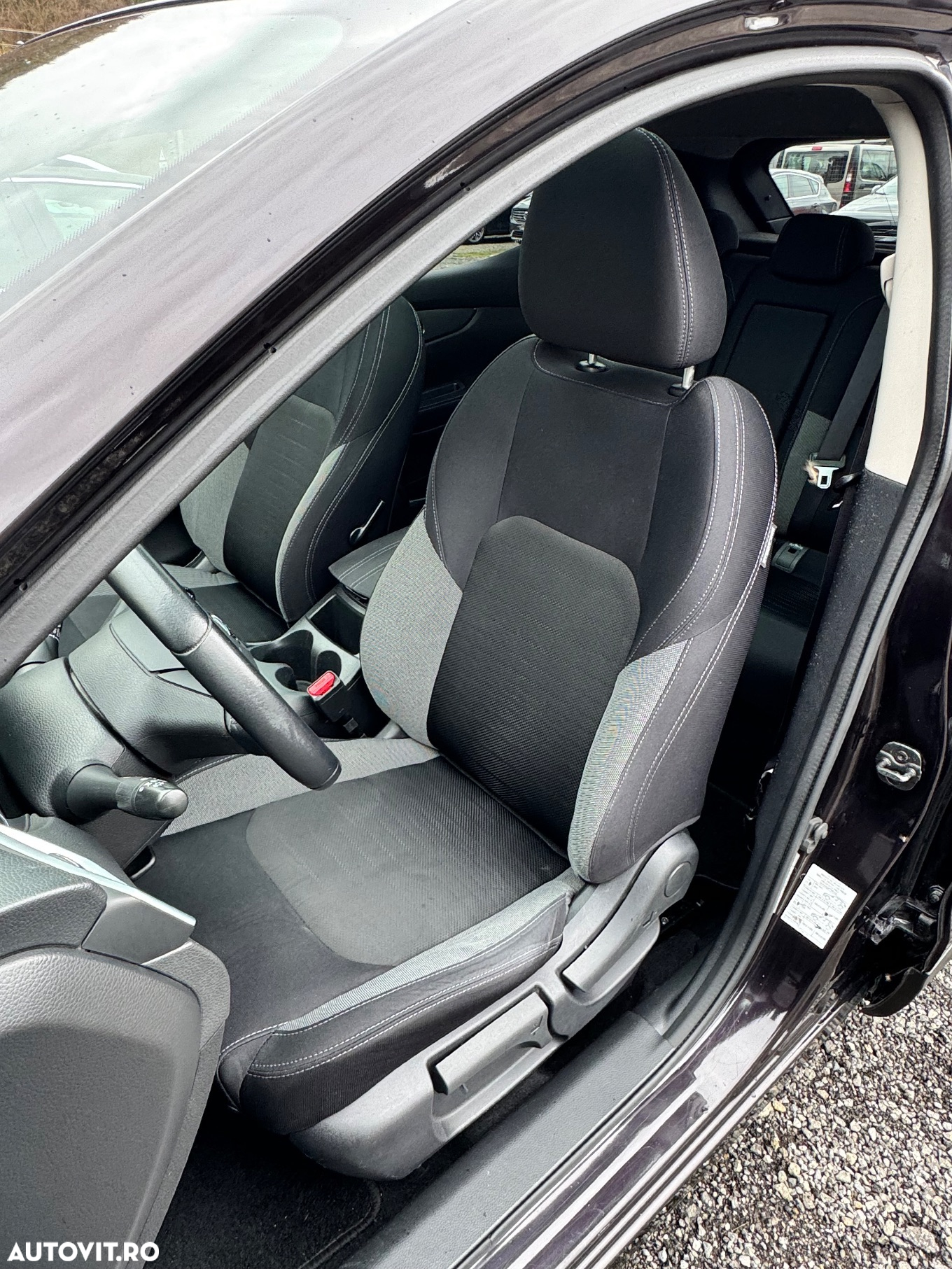 Nissan Qashqai 1.2 DIG-T Start/Stop N-Connecta - 29
