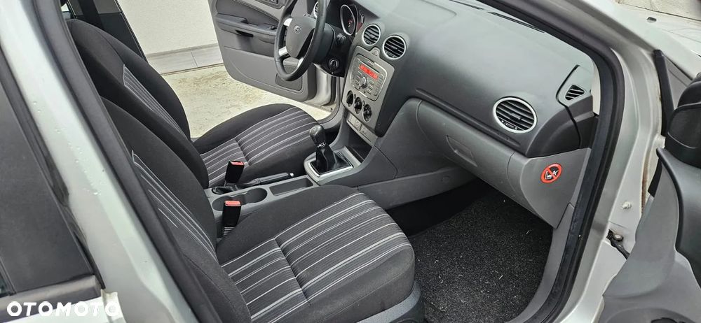 Ford Focus - 11
