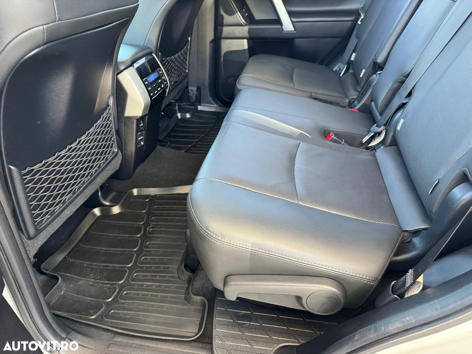 Toyota Land Cruiser 2.8l Turbo D-4D A/T Executive - 24