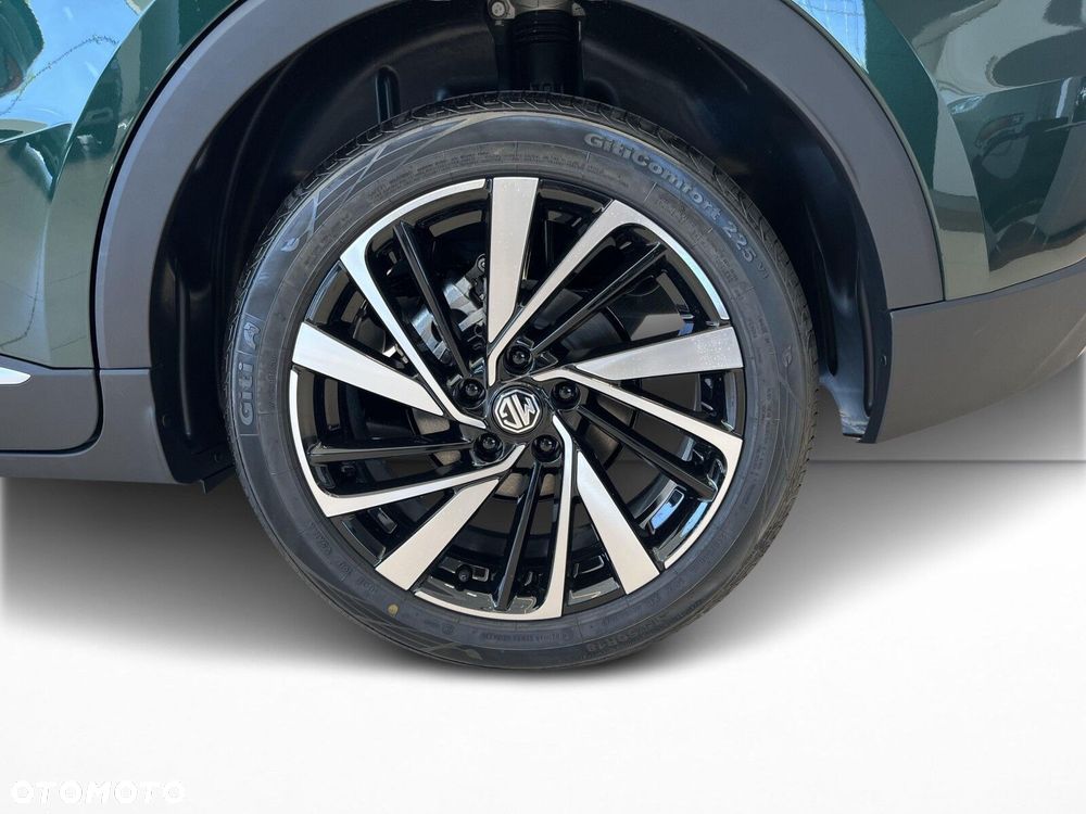 MG ZS Hybrid+ - 21