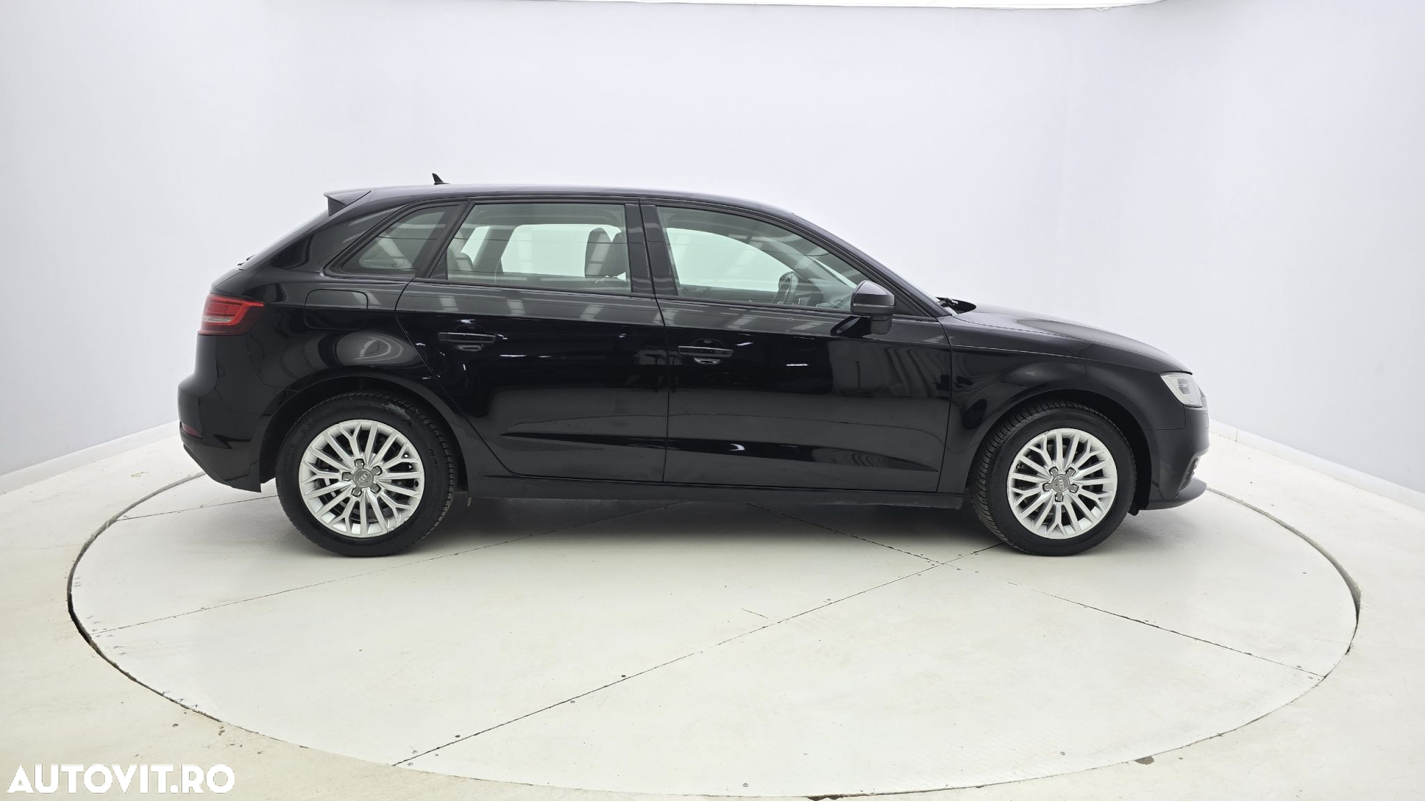 Audi A3 Sportback 1.6 TDI - 5