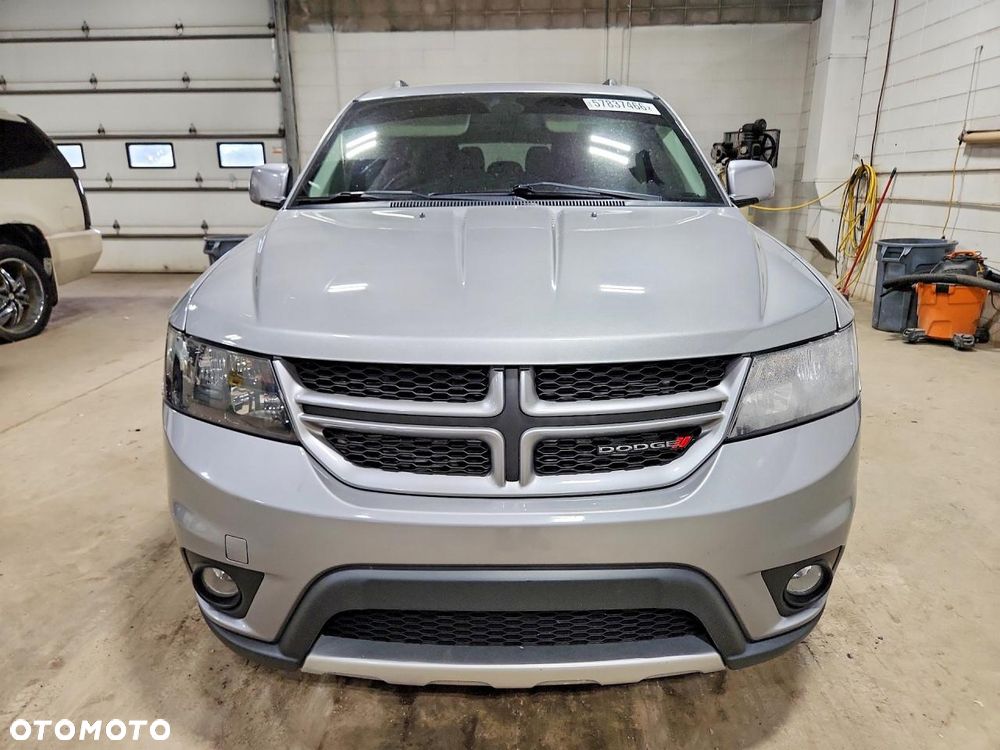 Dodge Journey - 8