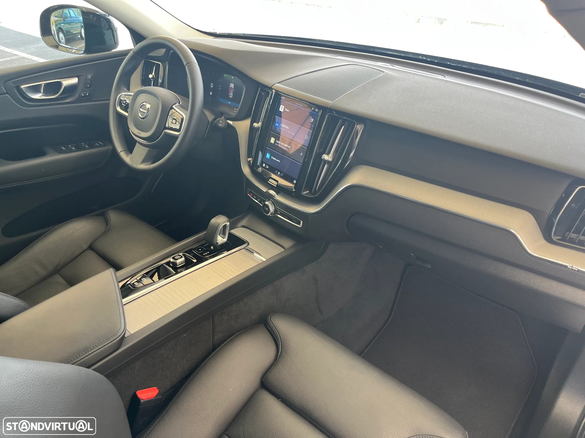 Volvo XC 60 2.0 T6 PHEV Plus Dark AWD - 16