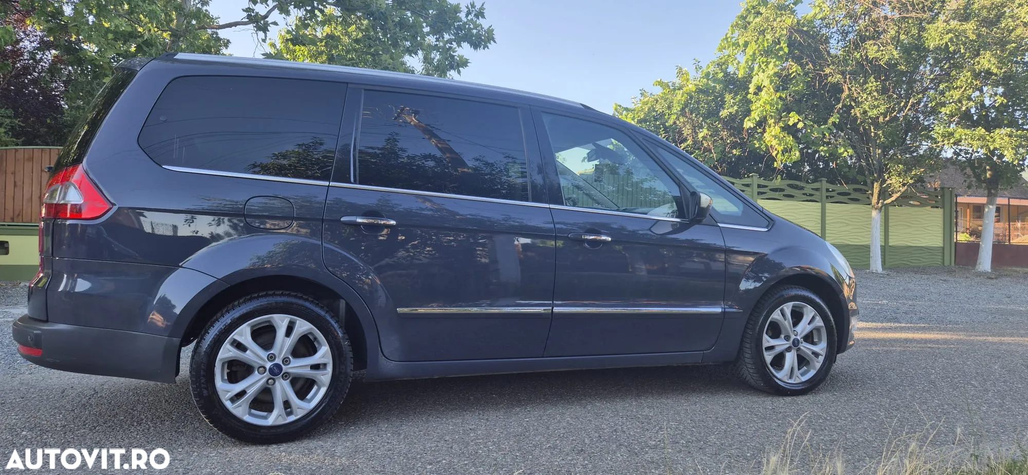 Ford Galaxy - 22