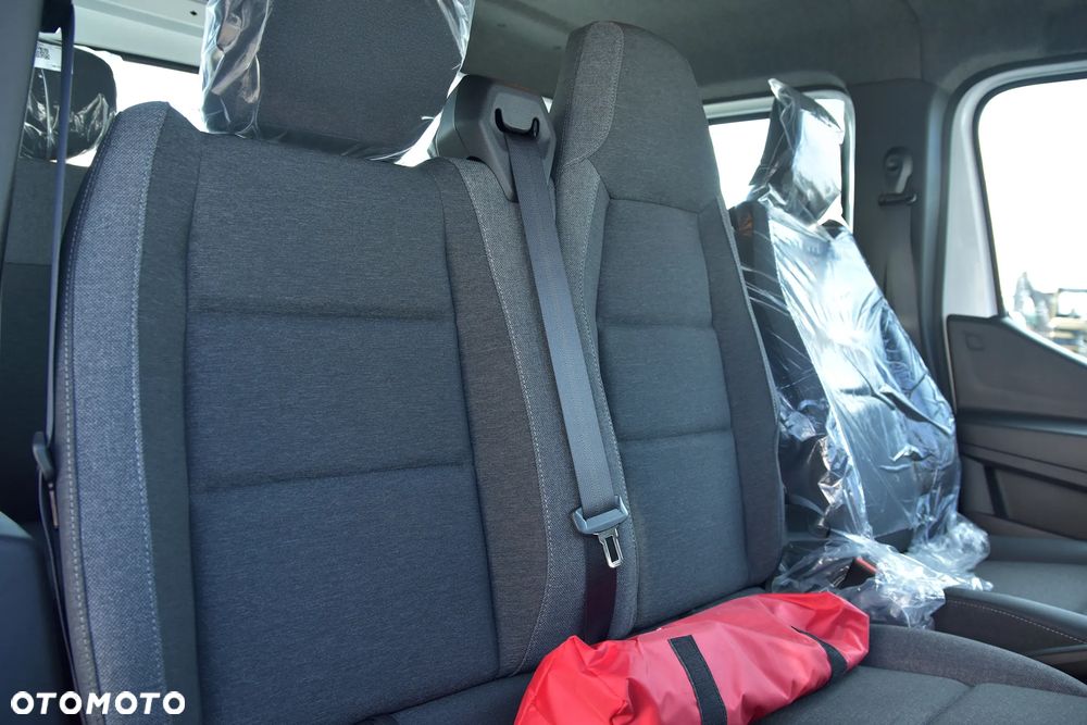 Renault Master Doka Brygadowa 7 osób - 21