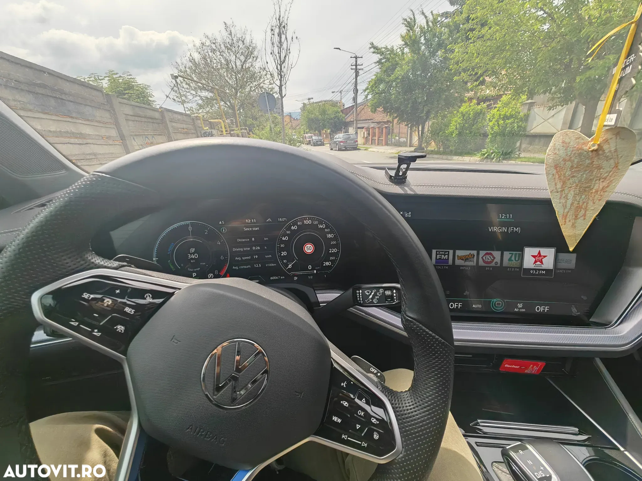 Volkswagen Touareg V6 TSI R-Style - 10