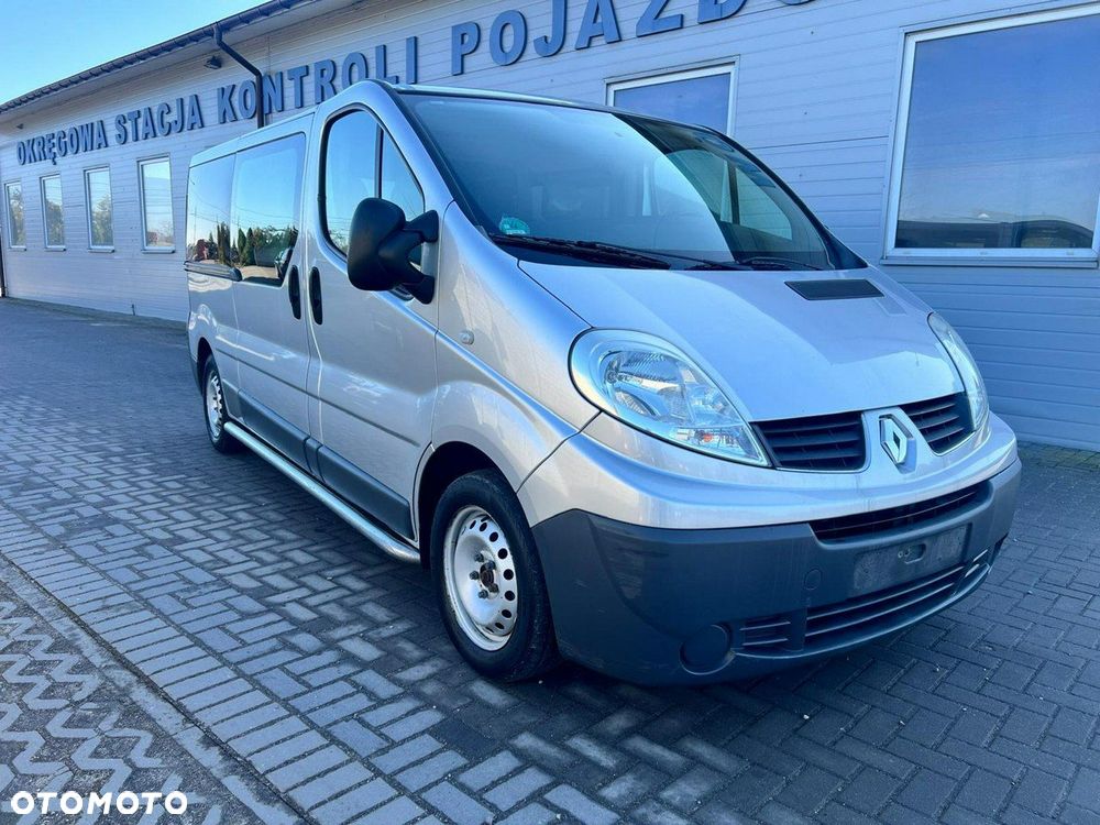 Renault Trafic - 1