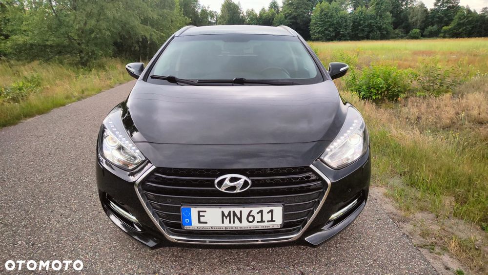 Hyundai i40 Kombi blue 1.7 CRDi Premium - 17