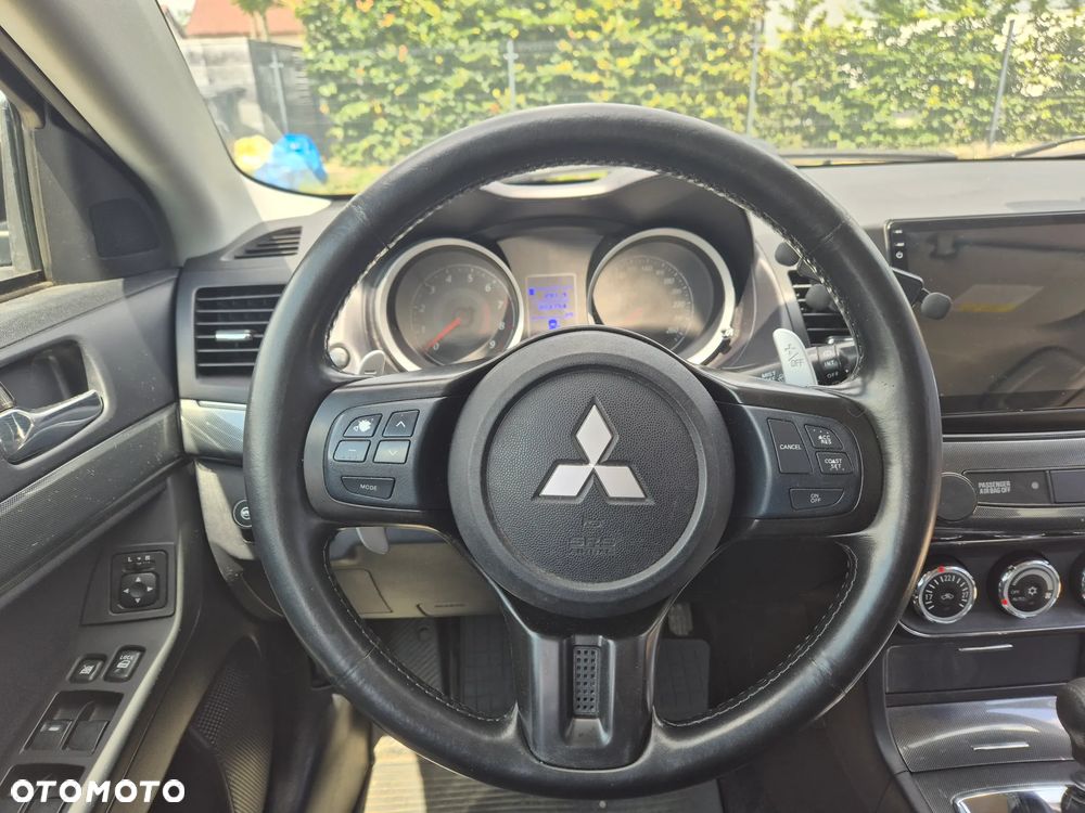 Mitsubishi Lancer 2.0 Ralliart MR - 13