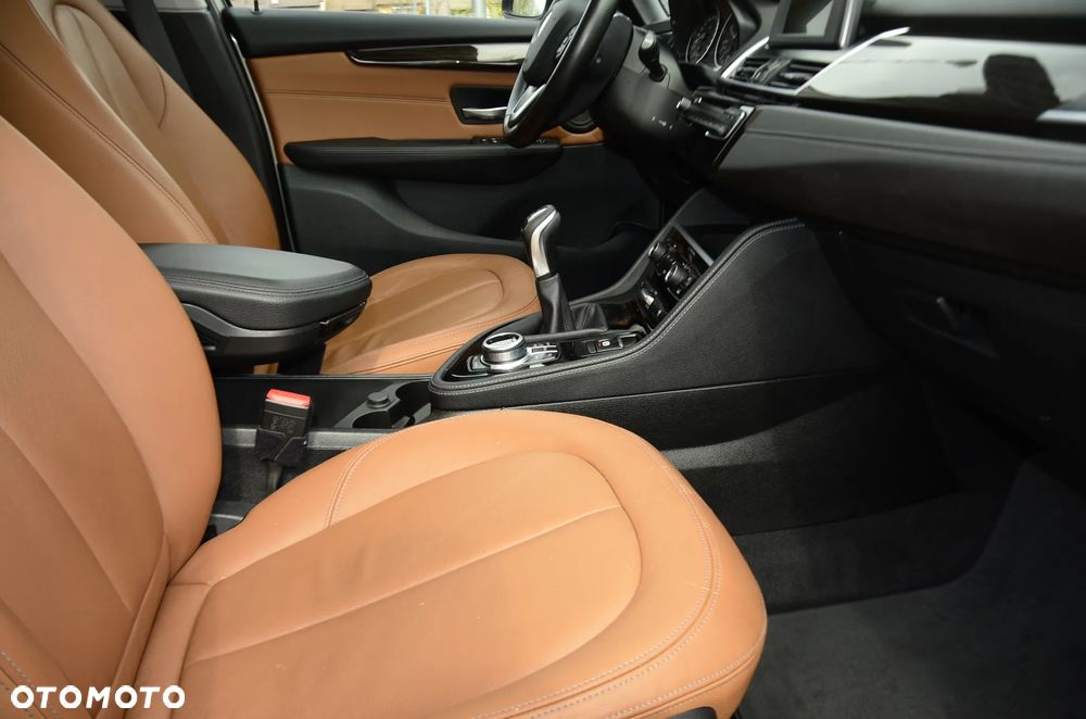 BMW Seria 2 216d GT Luxury Line - 25