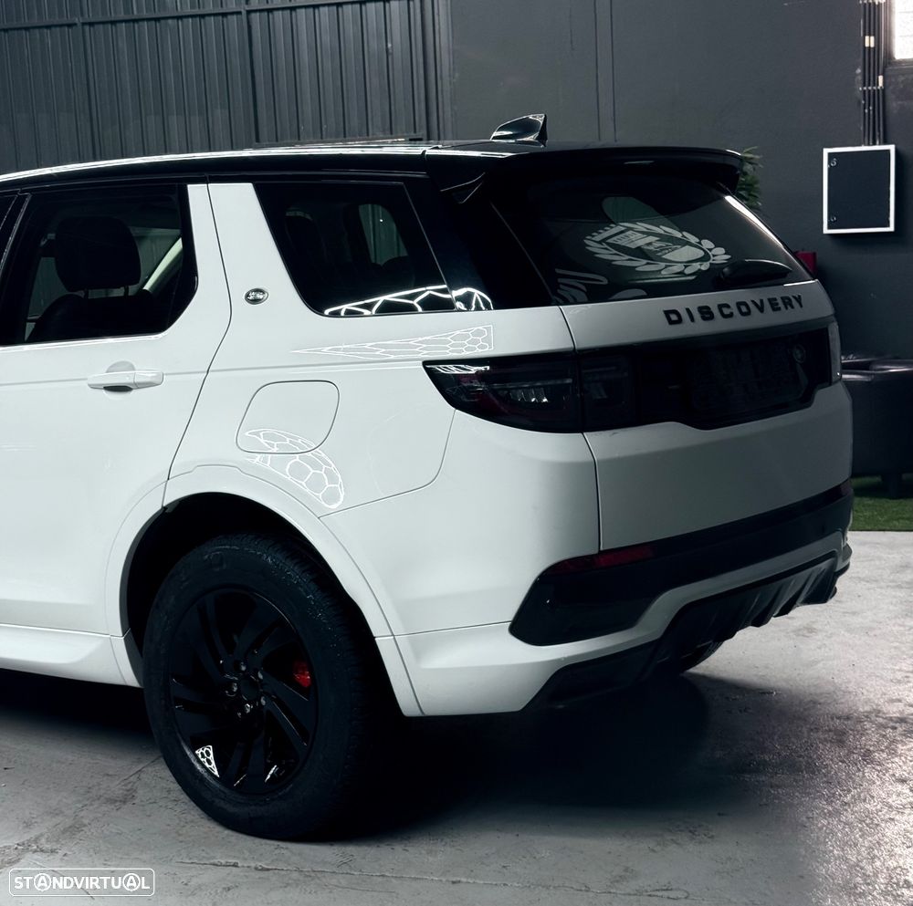 Land Rover Discovery Sport P300e R-Dynamic SE - 12