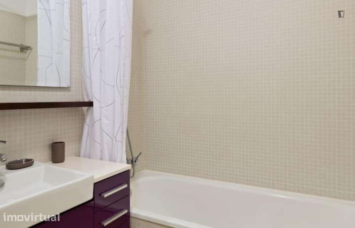 Apartamento com 2 quartos - localizado em Entrecampos Lisbon - Grande imagem: 2/23