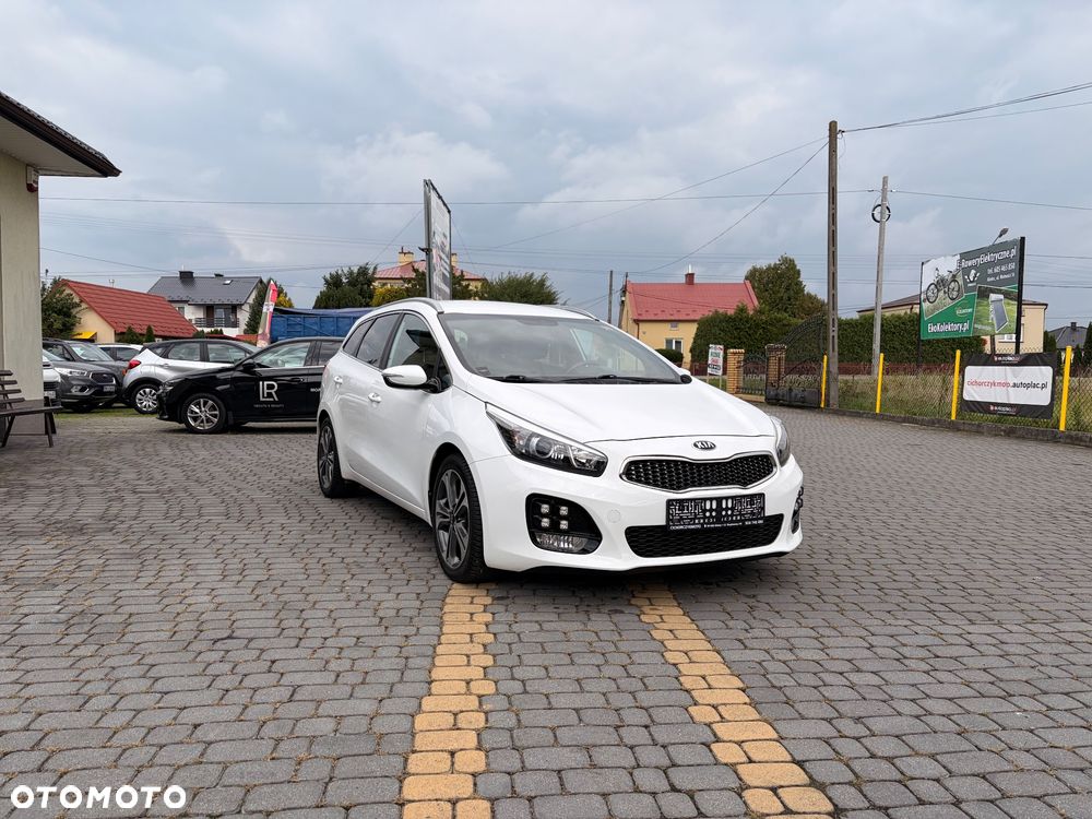 Kia Ceed - 9