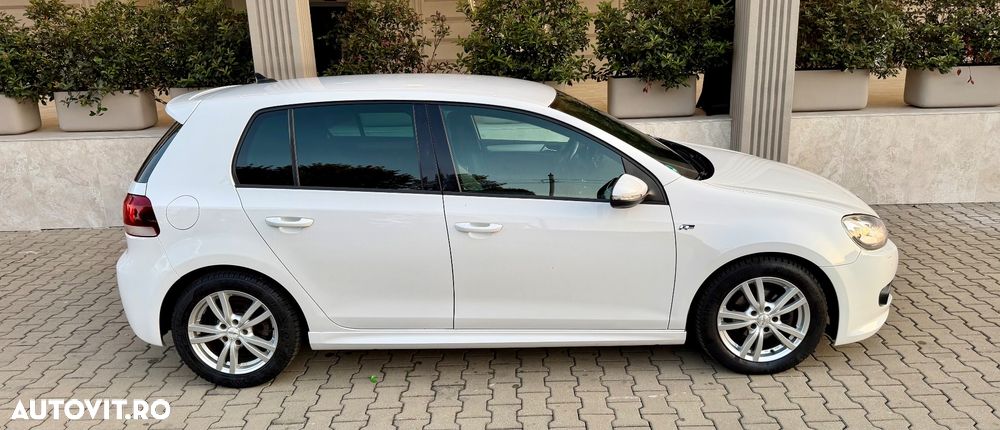 Volkswagen Golf 2.0 TDI DPF Sportline - 23