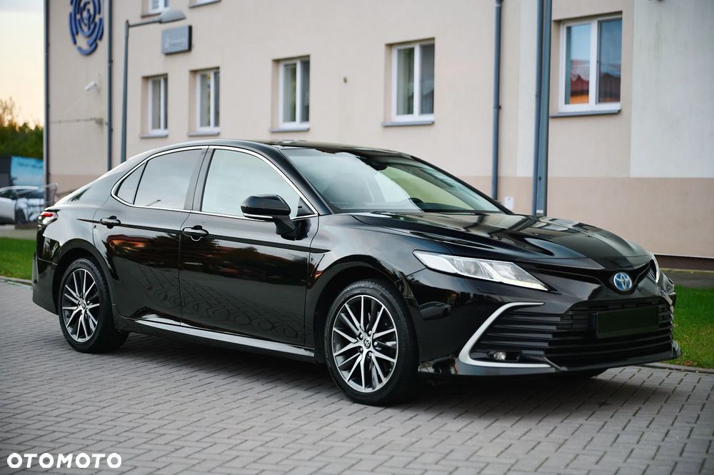Toyota Camry 2.5 Hybrid Executive CVT - 16