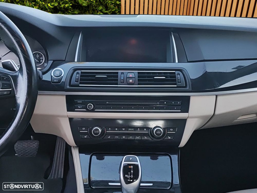 BMW 525 d Auto - 12