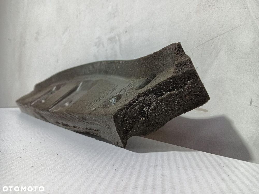 WYGŁUSZENIE BŁOTNIKA PRZÓD PRZEDNIE LEWE CUPRA FORMENTOR 5FF864235 - 5