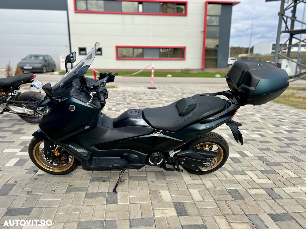 Yamaha TMAX 560 - 1