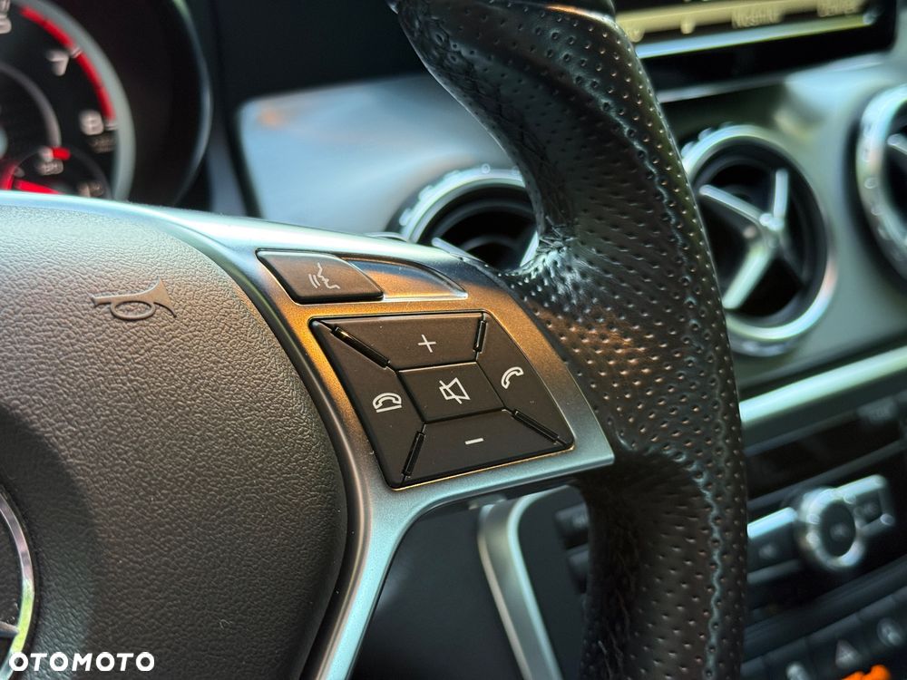 Mercedes-Benz GLA 45 AMG 4-Matic - 30
