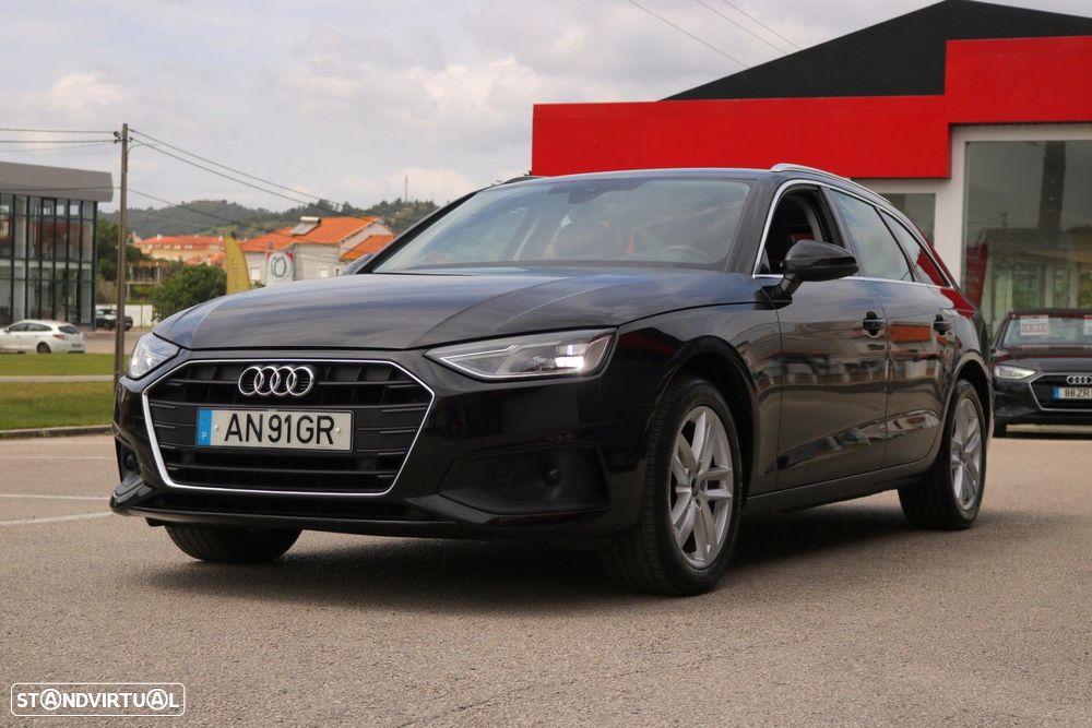 Audi A4 Avant 30 TDI S tronic - 12