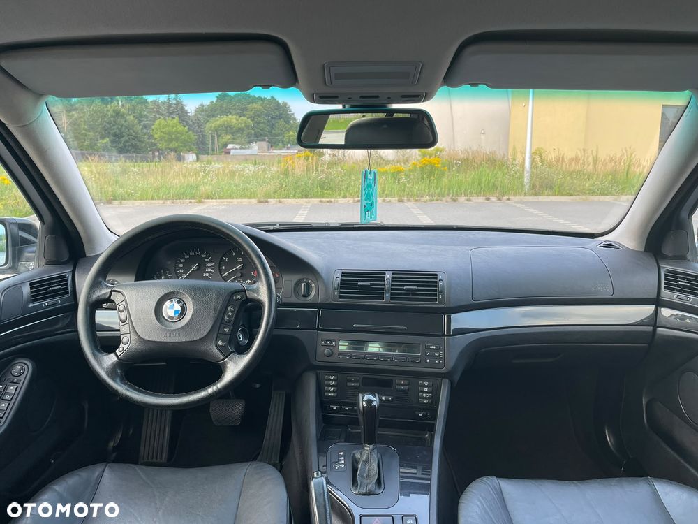 BMW Seria 5 - 12