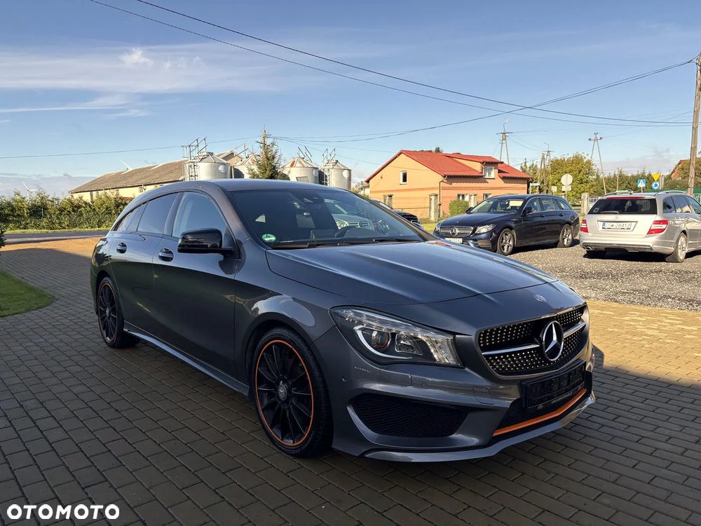 Mercedes-Benz CLA Shooting Brake 200 7G-DCT Orange Art Edition - 4