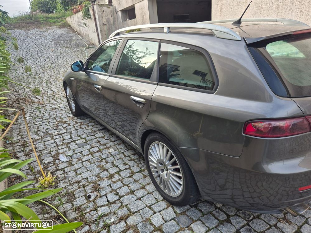 Alfa Romeo 159 Sportwagon 1.9 JTDm 16V - 4