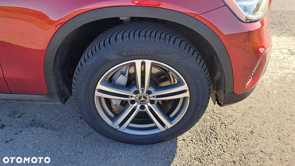 Mercedes-Benz GLC 300 4Matic 9G-TRONIC - 8