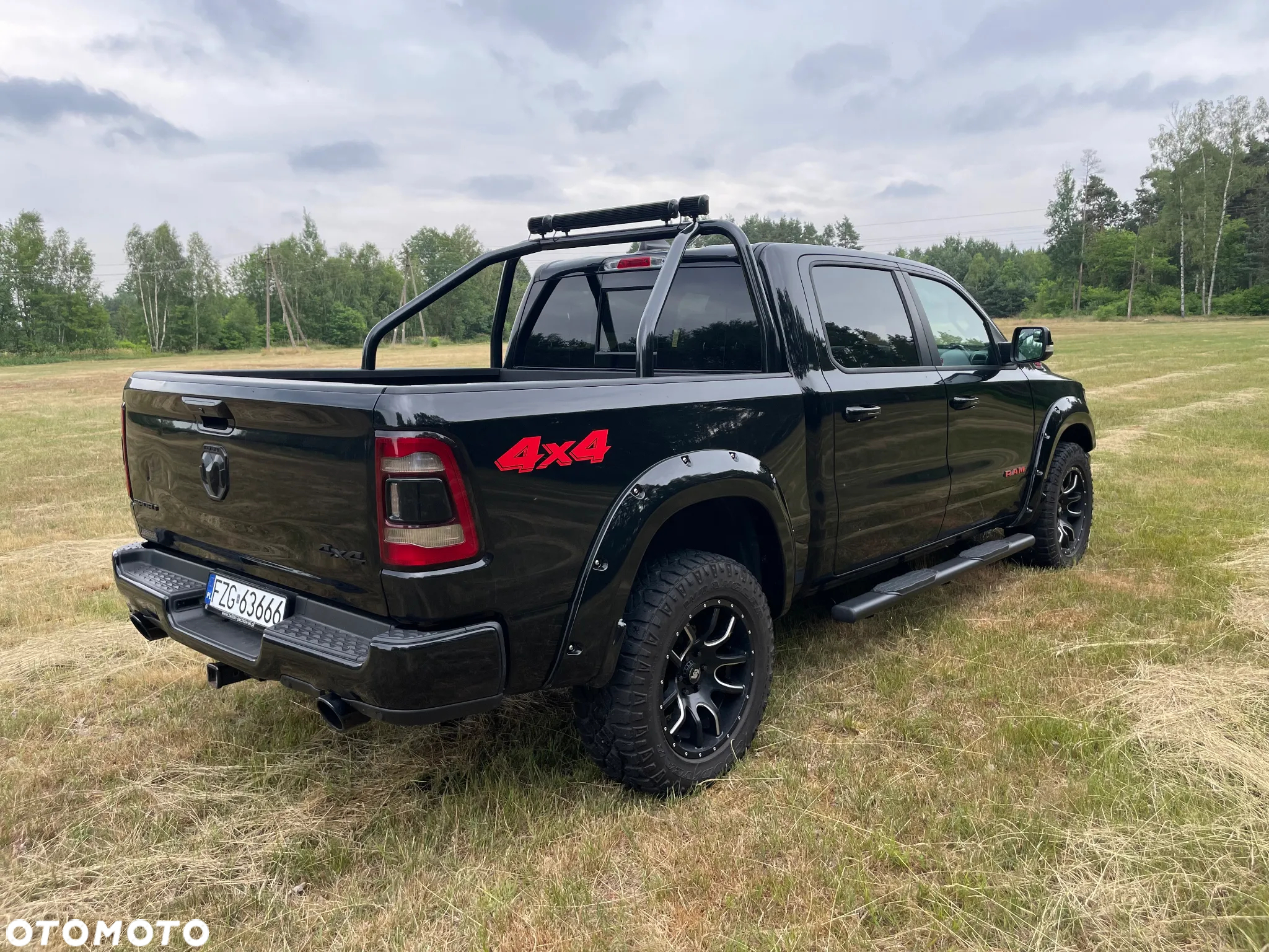 Dodge RAM 1500 5.7 4x4 - 4