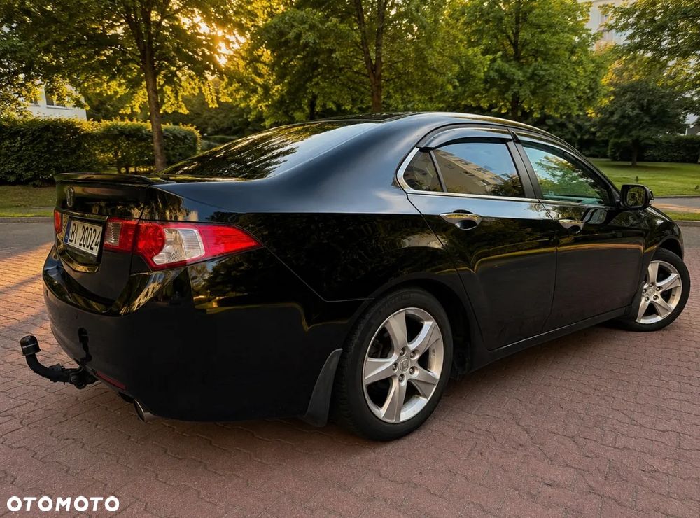 Honda Accord 2.0 Lifestyle - 16