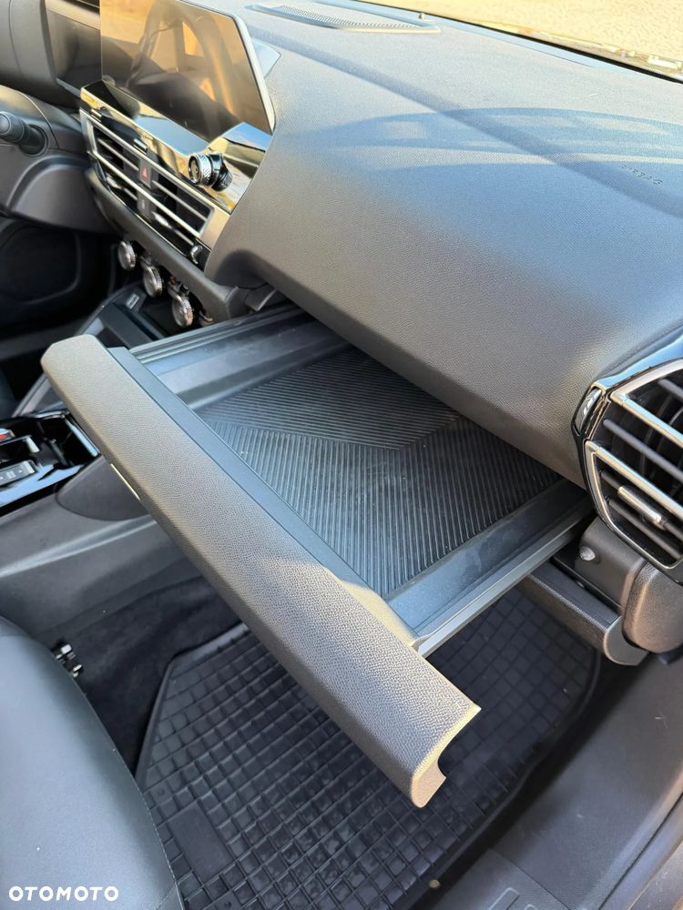 Citroën C4X PureTech 130 Stop&Start EAT8 FEEL PACK - 8