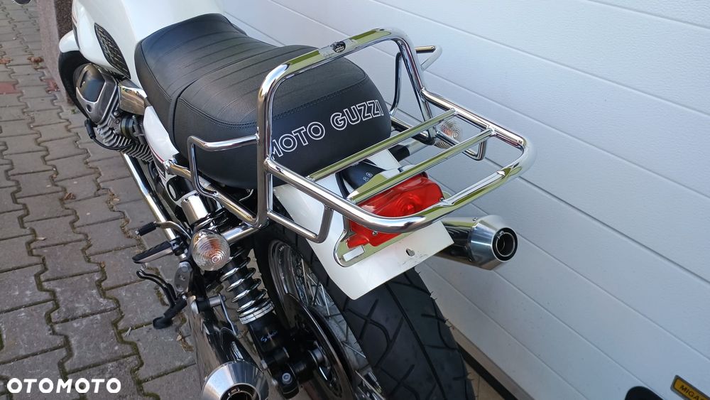 Moto Guzzi V7 - 18