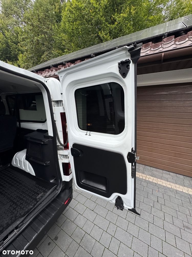 Renault Trafic 2.0 dCi Escapade - 27