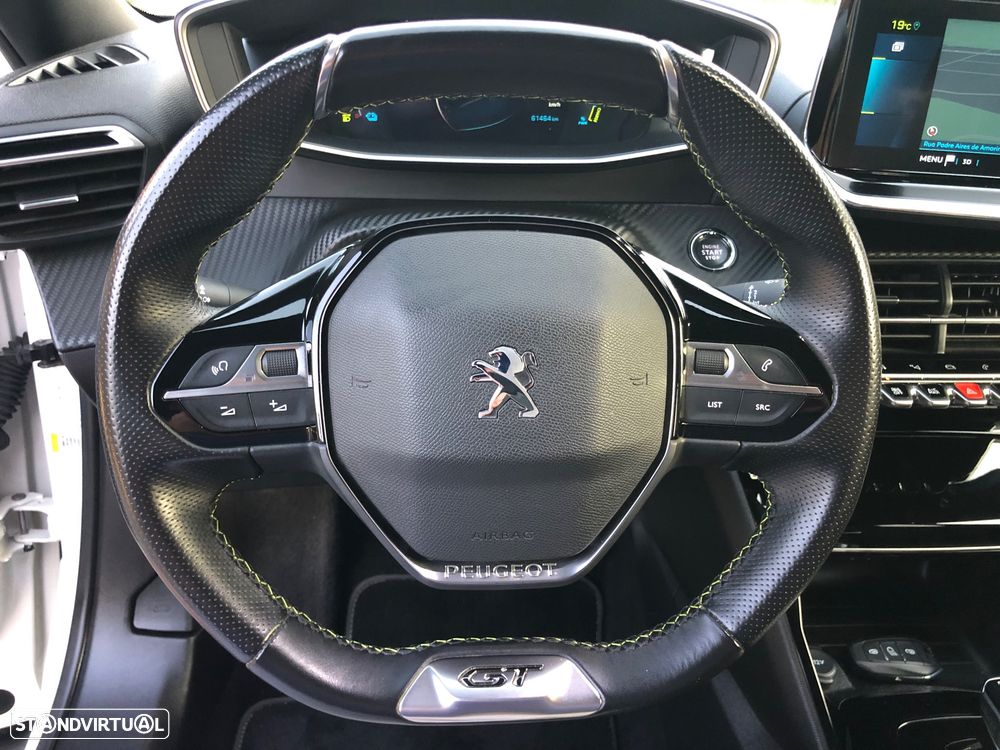 Peugeot e-2008 50 kWh GT - 8