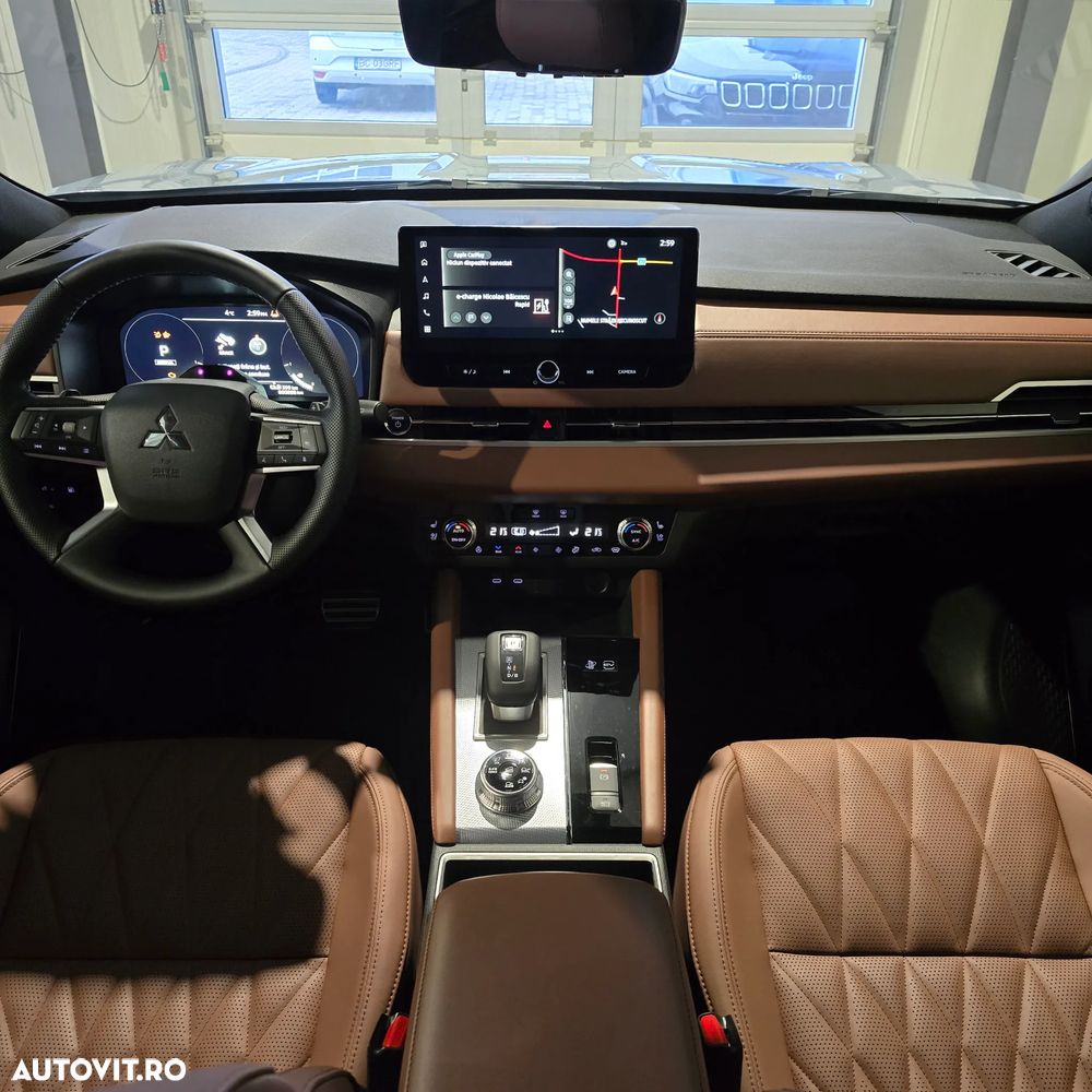 Mitsubishi Outlander - 6