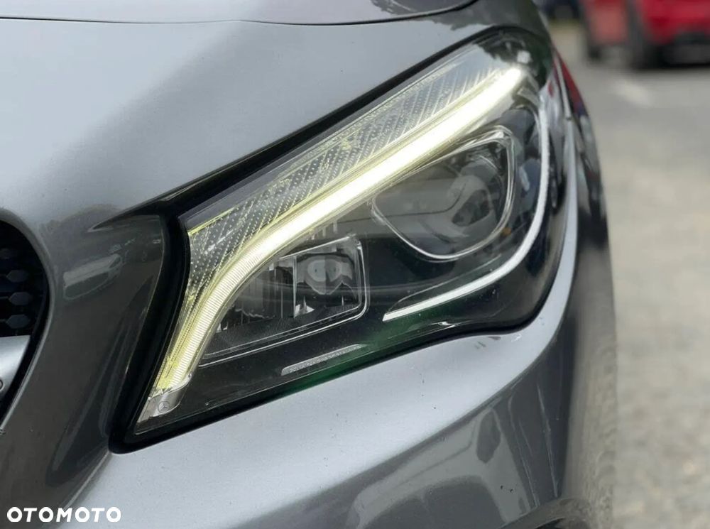 Mercedes-Benz CLA 250 4-Matic AMG Line - 29