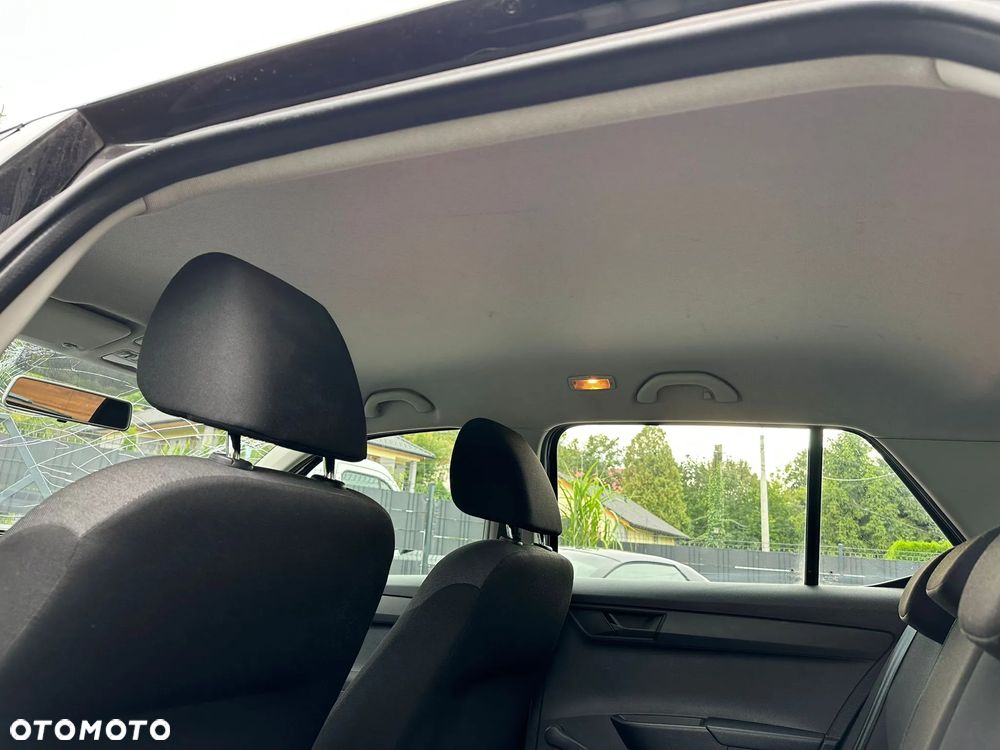 Skoda Fabia 1.0 MPI Cool Edition - 28