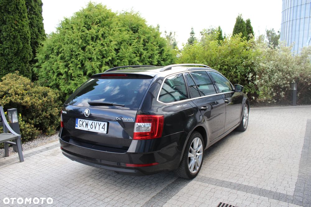 Skoda Octavia 2.0 TDI Style DSG - 10